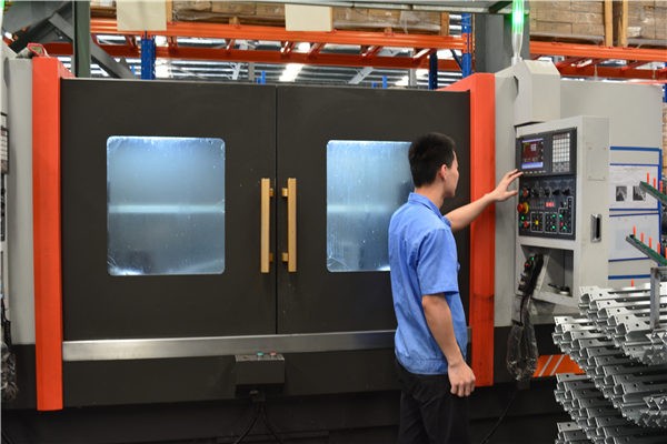 數控銑床(chuáng)